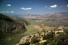 Acropole Delphi