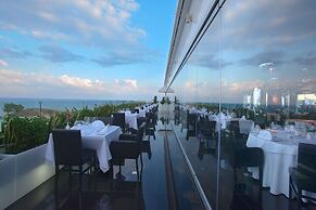 Adams Beach Hotel & Spa