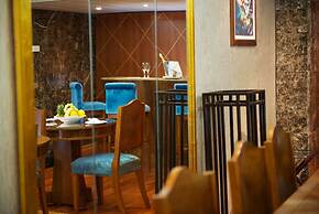 Adams Beach Hotel & Spa