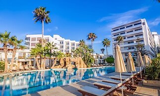 Adams Beach Hotel & Spa