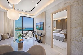 Adams Beach Hotel & Spa