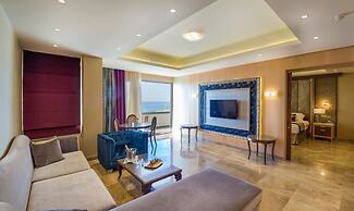 Adams Beach Hotel & Spa