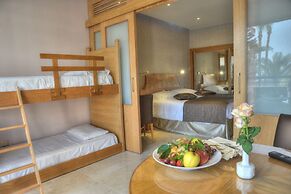 Adams Beach Hotel & Spa