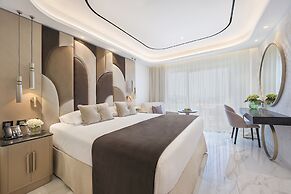 Adams Beach Hotel & Spa