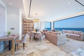 Adams Beach Hotel & Spa