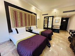 The Lalit Laxmi Vilas Palace