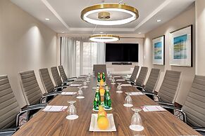 Crowne Plaza Toronto Airport by IHG