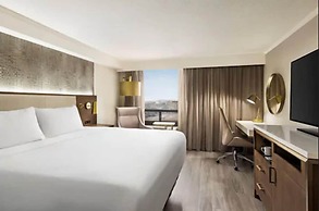 Crowne Plaza Toronto Airport by IHG