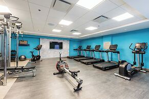 Crowne Plaza Toronto Airport by IHG