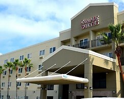 Comfort Suites Beachside