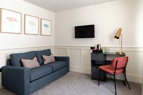 Grove House Hotel
