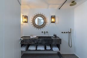 Porto Mykonos Hotel