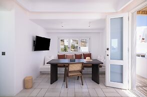 Porto Mykonos Hotel