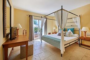 Pula Suites Boutique Resort