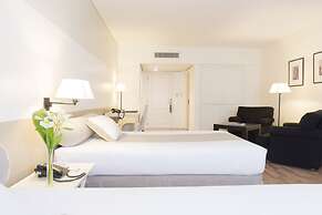 Loi Suites Recoleta Hotel