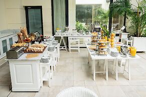 Loi Suites Recoleta Hotel