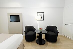 Loi Suites Recoleta Hotel