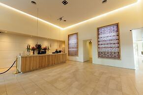 Loi Suites Recoleta Hotel
