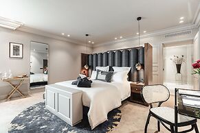 Hotel 717