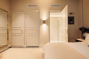 Hotel 717