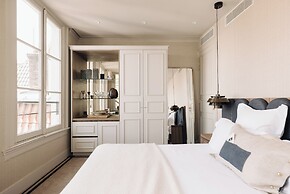 Hotel 717