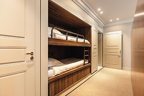 Hotel 717