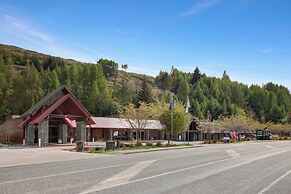 Swiss-Belresort Coronet Peak