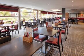 Holiday Inn Express Milton Keynes by IHG