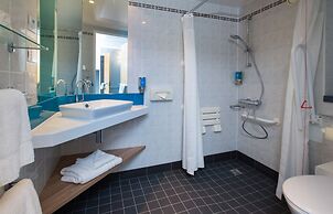 Holiday Inn Express Milton Keynes by IHG