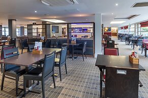 Holiday Inn Express Milton Keynes by IHG