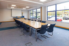 Holiday Inn Express Milton Keynes by IHG
