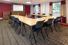 Holiday Inn Express Milton Keynes by IHG