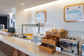 Holiday Inn Express Milton Keynes by IHG