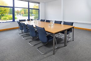 Holiday Inn Express Milton Keynes by IHG