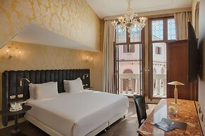 NH Venezia Santa Lucia