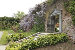 Waterford Castle