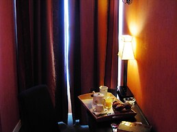 Hotel De La Jatte
