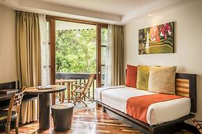 Warwick Fiji