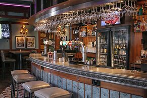 Best Western Moores Central Hotel