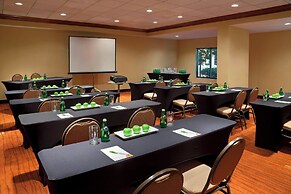 Courtyard by Marriott Toronto Airport
