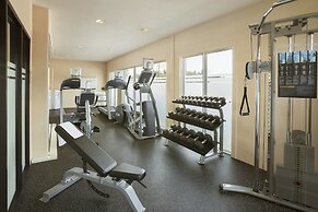 Courtyard by Marriott Toronto Airport