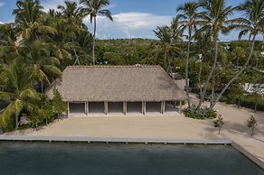 Amara Cay Resort