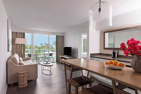 Amara Cay Resort