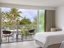Amara Cay Resort