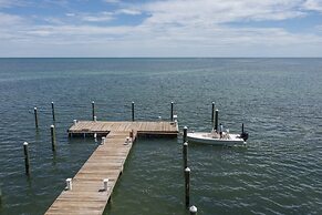 Amara Cay Resort