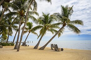 Amara Cay Resort