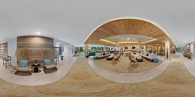 Amara Cay Resort