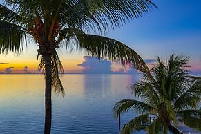 Amara Cay Resort