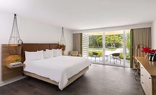 Amara Cay Resort