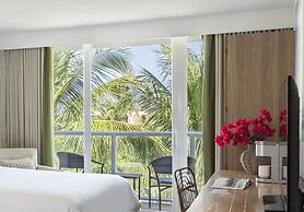 Amara Cay Resort